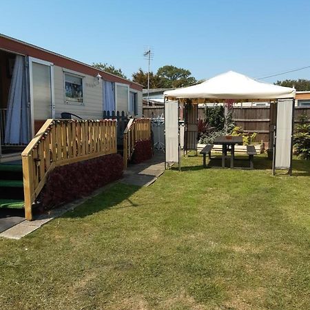 Gina'S Static Caravan,118 Sandsgate Hemsby Ngoại thất bức ảnh