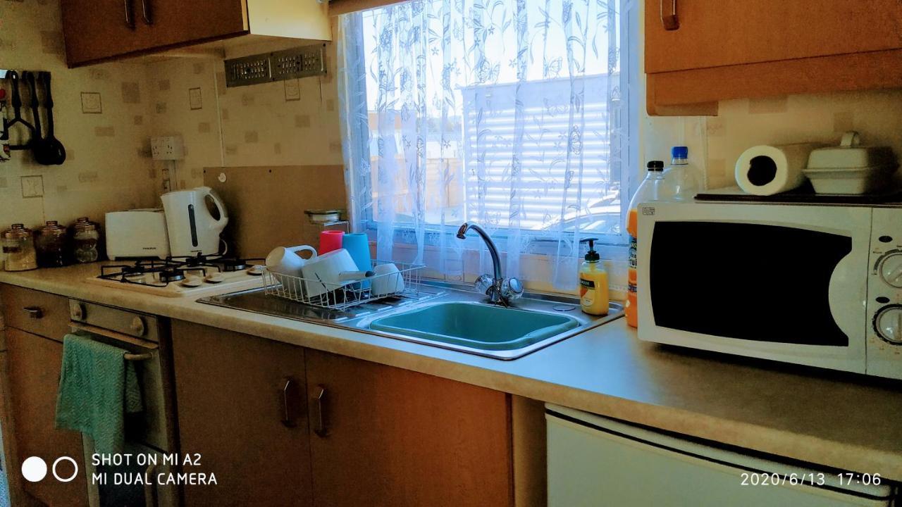 Gina'S Static Caravan,118 Sandsgate Hemsby Ngoại thất bức ảnh