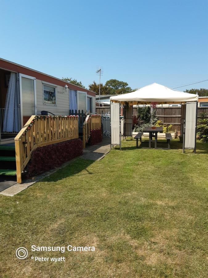 Gina'S Static Caravan,118 Sandsgate Hemsby Ngoại thất bức ảnh